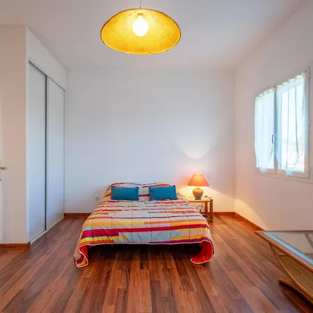 Maison Des Pins Parasol By Interhome *